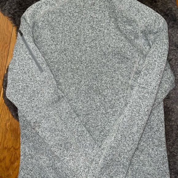 Women’s Patagonia 1/4 zip pullover - Picture 2 of 2